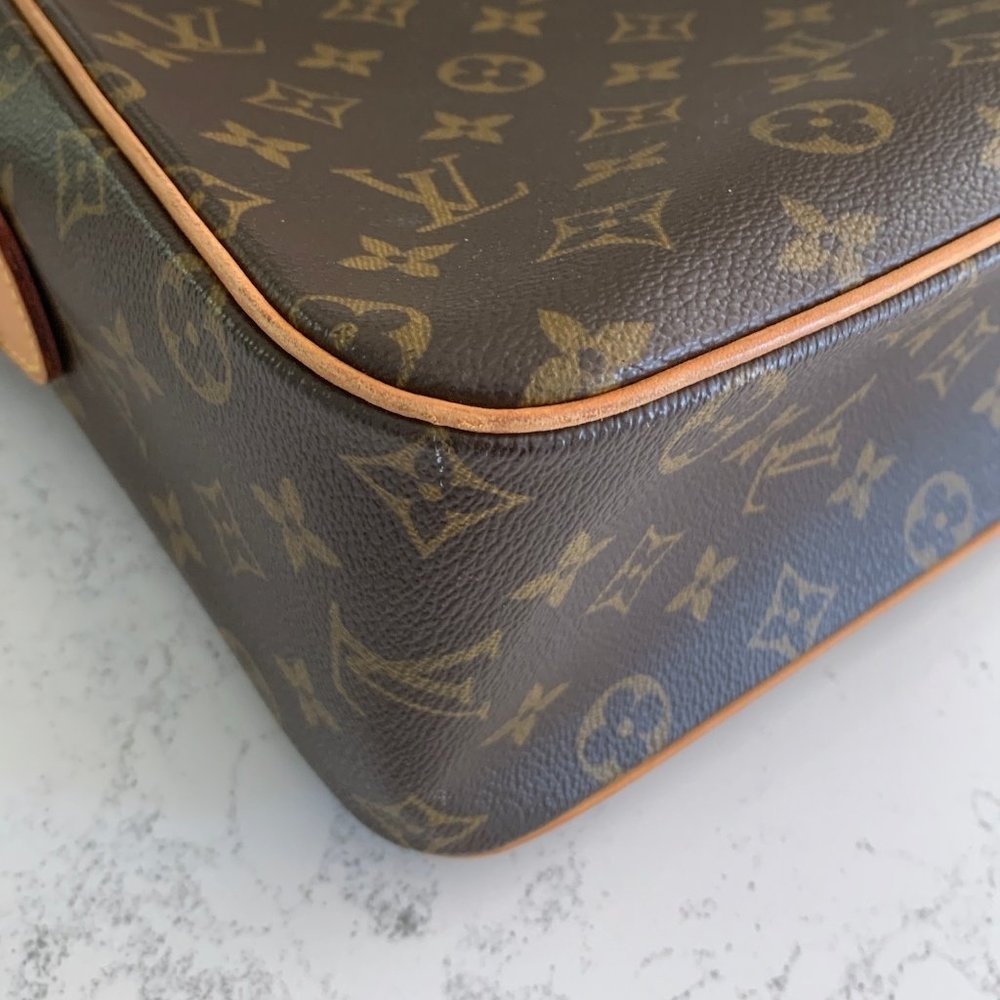 Louis Vuitton Vive Cite GM Handbag Shoulder Bag Monogram Authentic LV - Picture 6 of 16